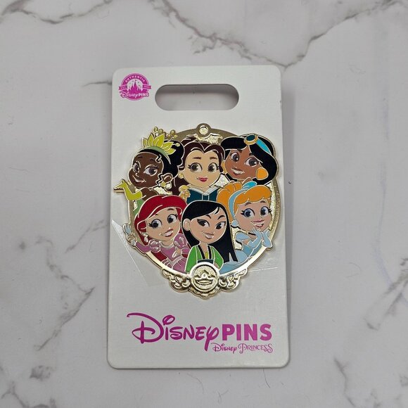 Disney Parks Princess Cluster Pin - Picture 1 of 3